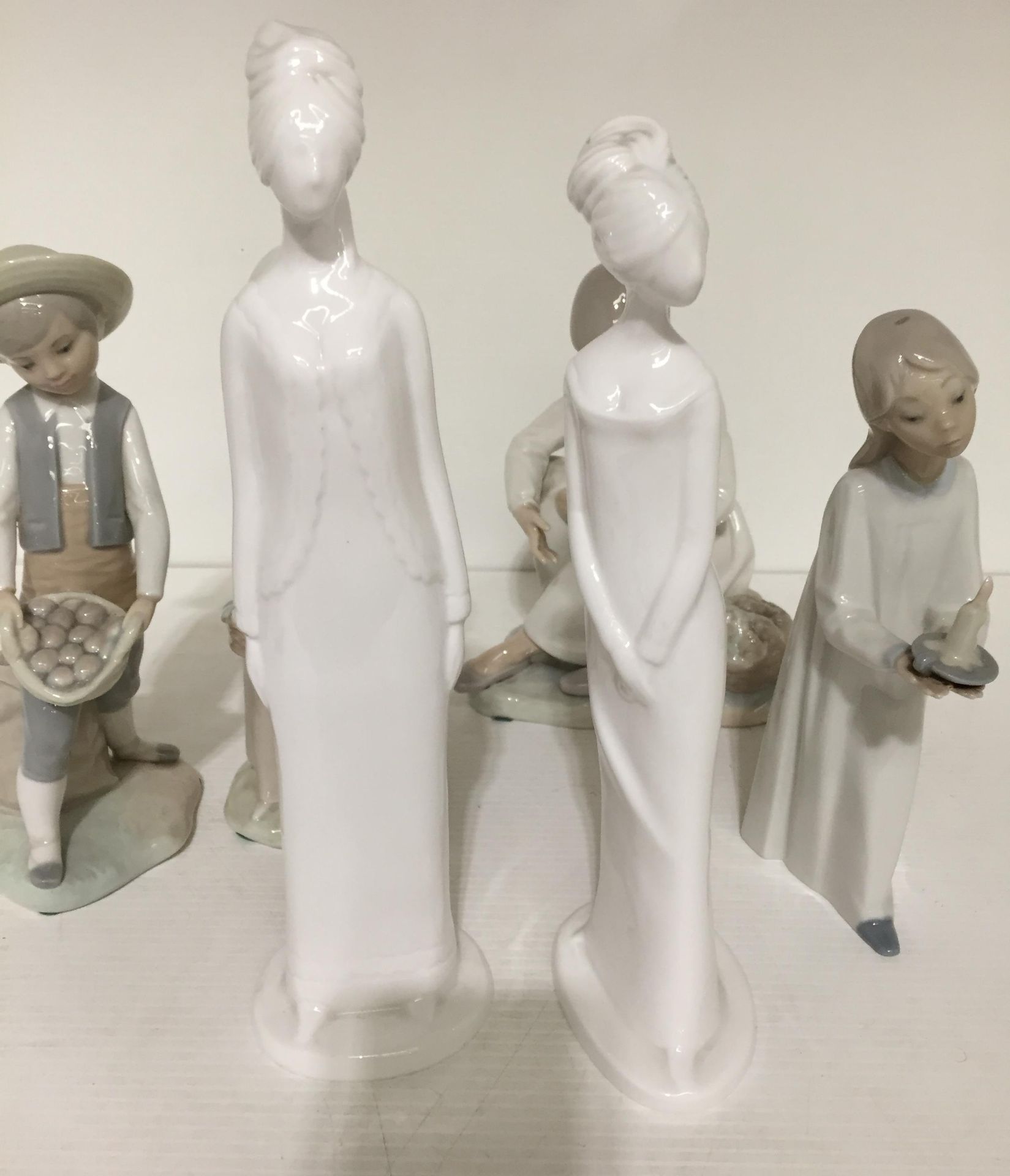 6 Figurines - Diana & Emma by Pauline Shone, Nao seated girl, Spanish Girl & Boy with baskets, - Image 2 of 3