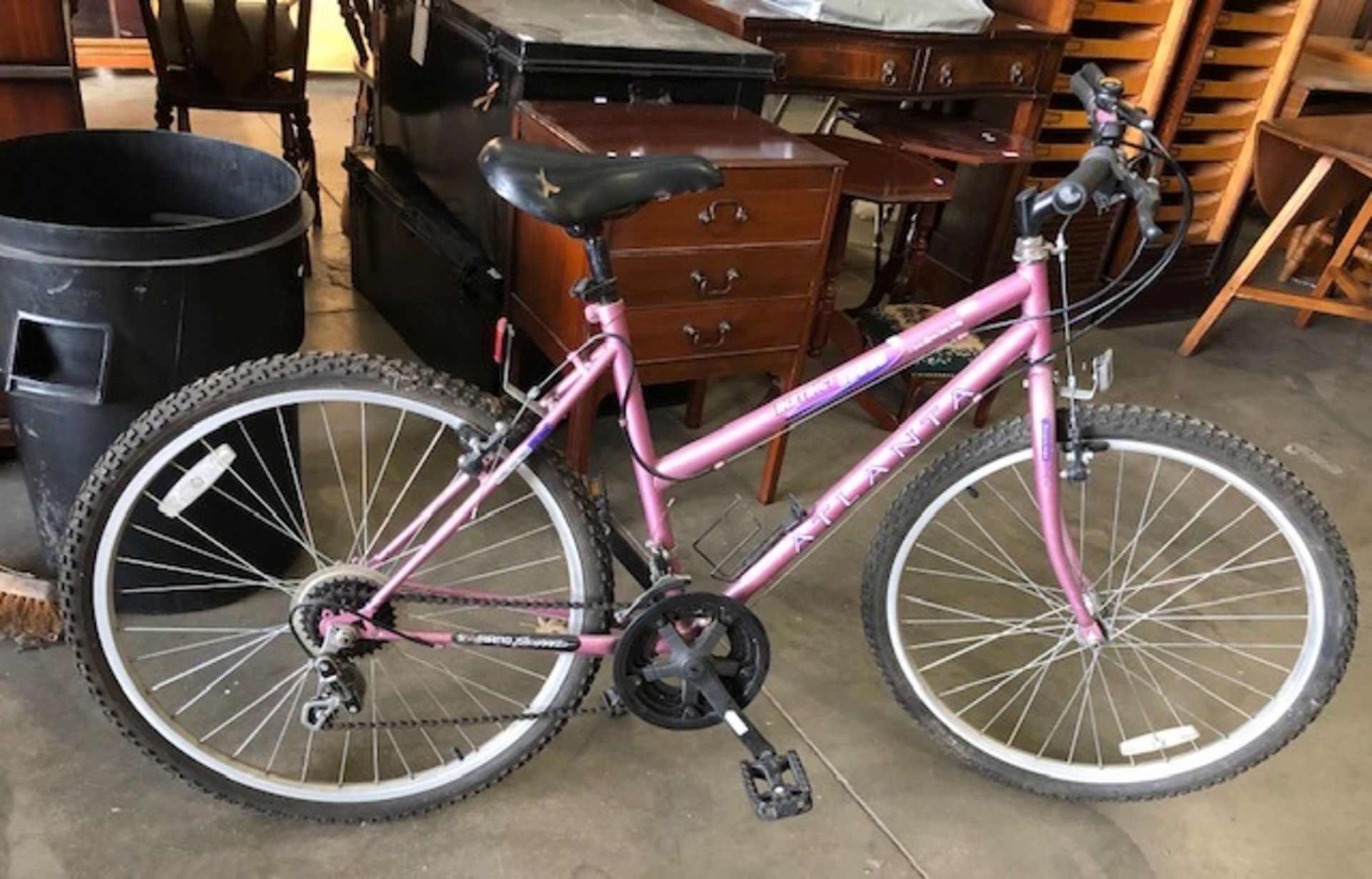 Atlanta Instinct S9000 15 speed Shimano Index Shifting pink lady's mountain bike,