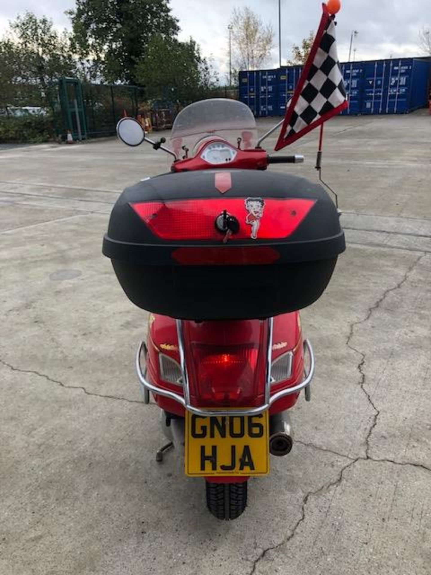 A PIAGGIO VESPA GTS (244cc) SCOOTER - Petrol - Red. Reg No: GN06 HJA. Recorded Mileage: 46,952+km. - Image 10 of 12