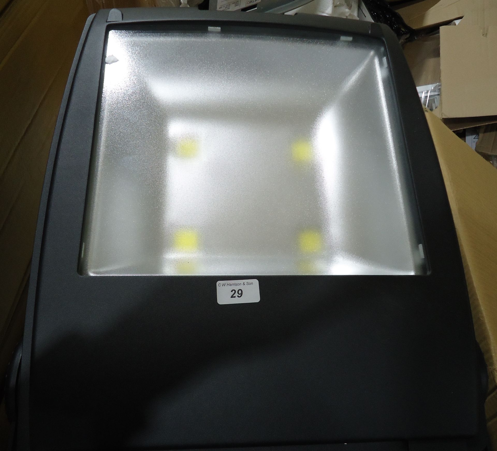 1 X 200W LED COMMERCIAL FLOOD LIGHT 17500 LUMENS