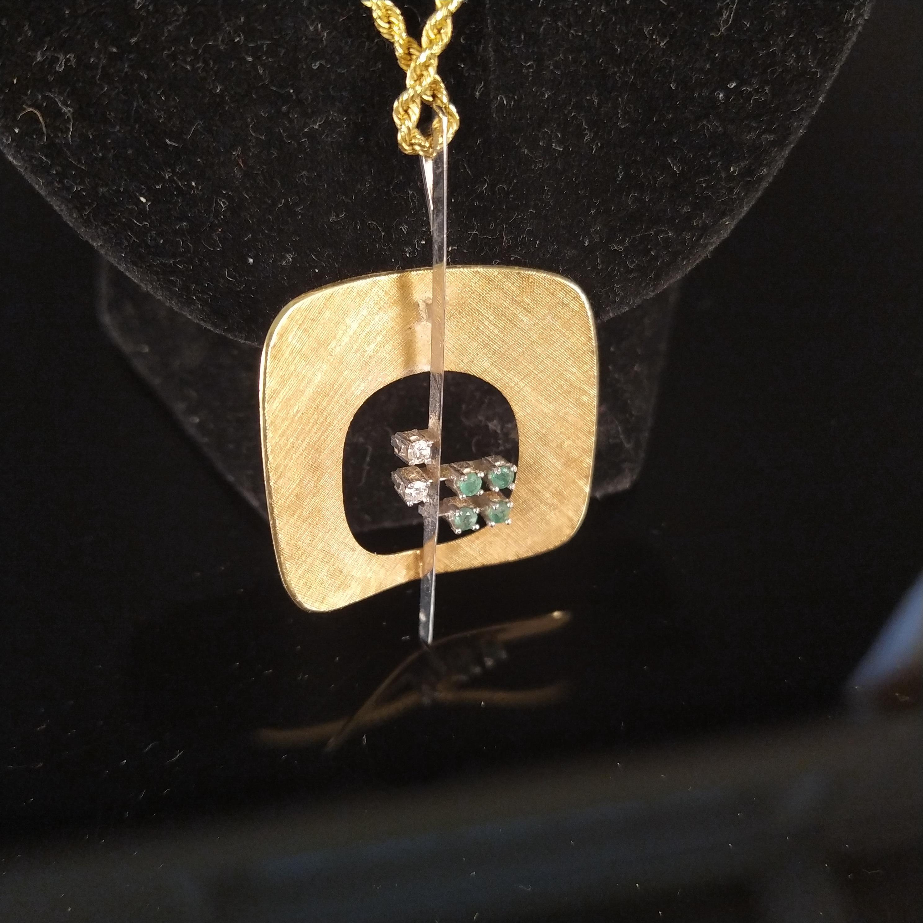 An unusual 18ct white and yellow gold pendant, - Image 3 of 3