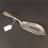 A Georgian silver fish slice, hallmarked London 1819, makers mark WR,