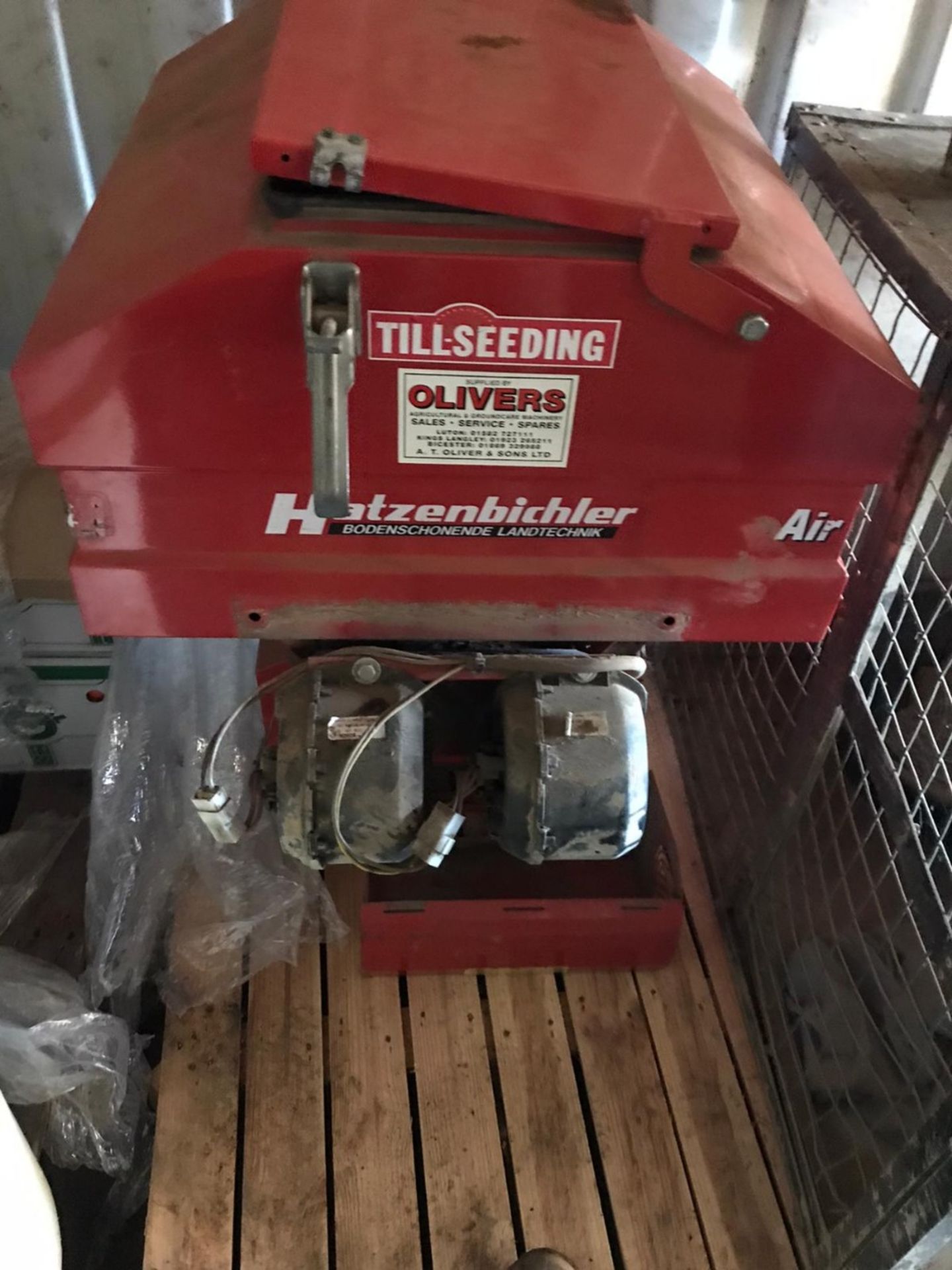 2006 Opico Hatzenbichler Variocas pneumatic seed box Air 8 c/w control box and instruction manual.