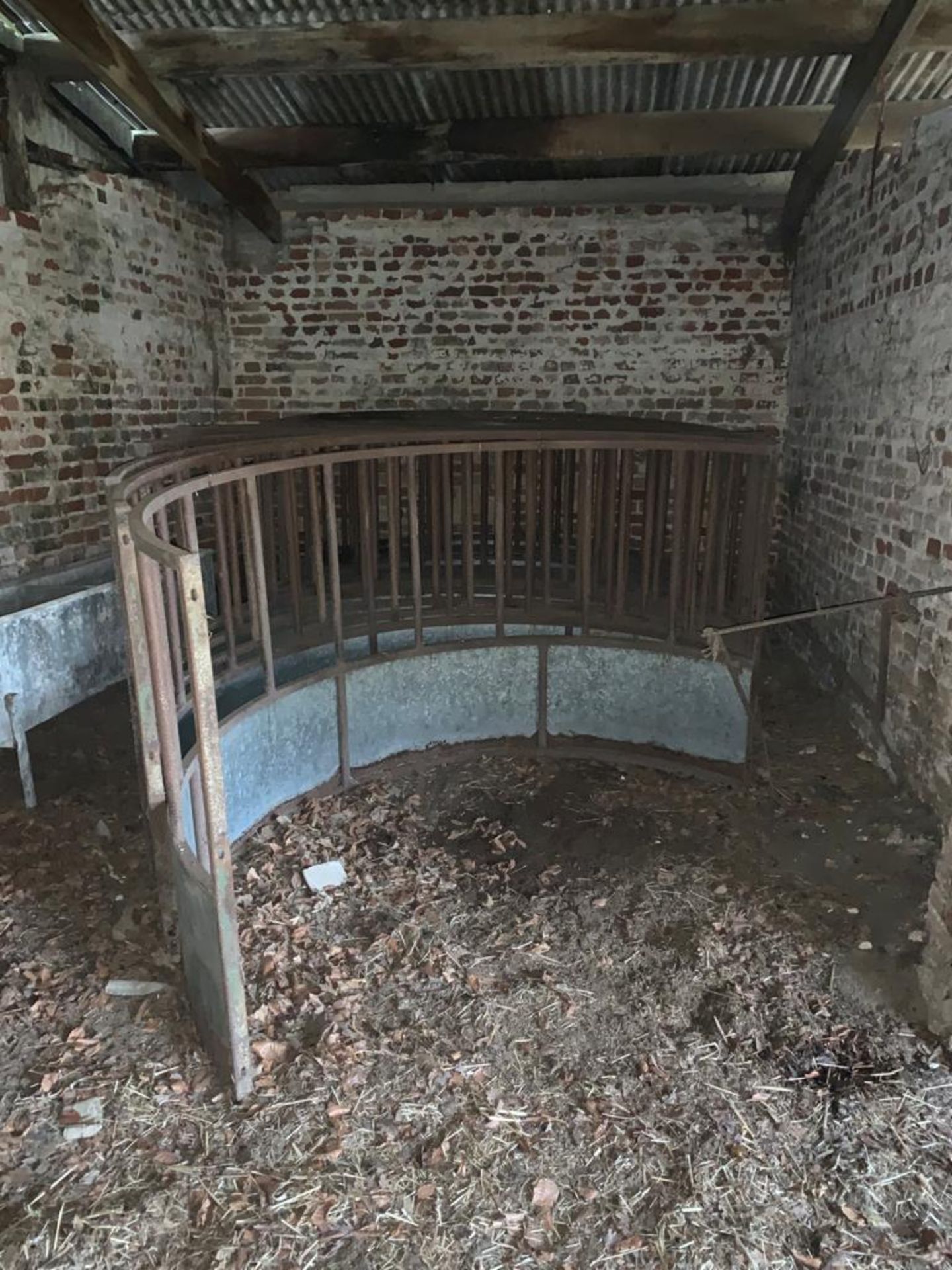 5 Cattle rings (10 sides). Stored near Bungay. - Image 2 of 5