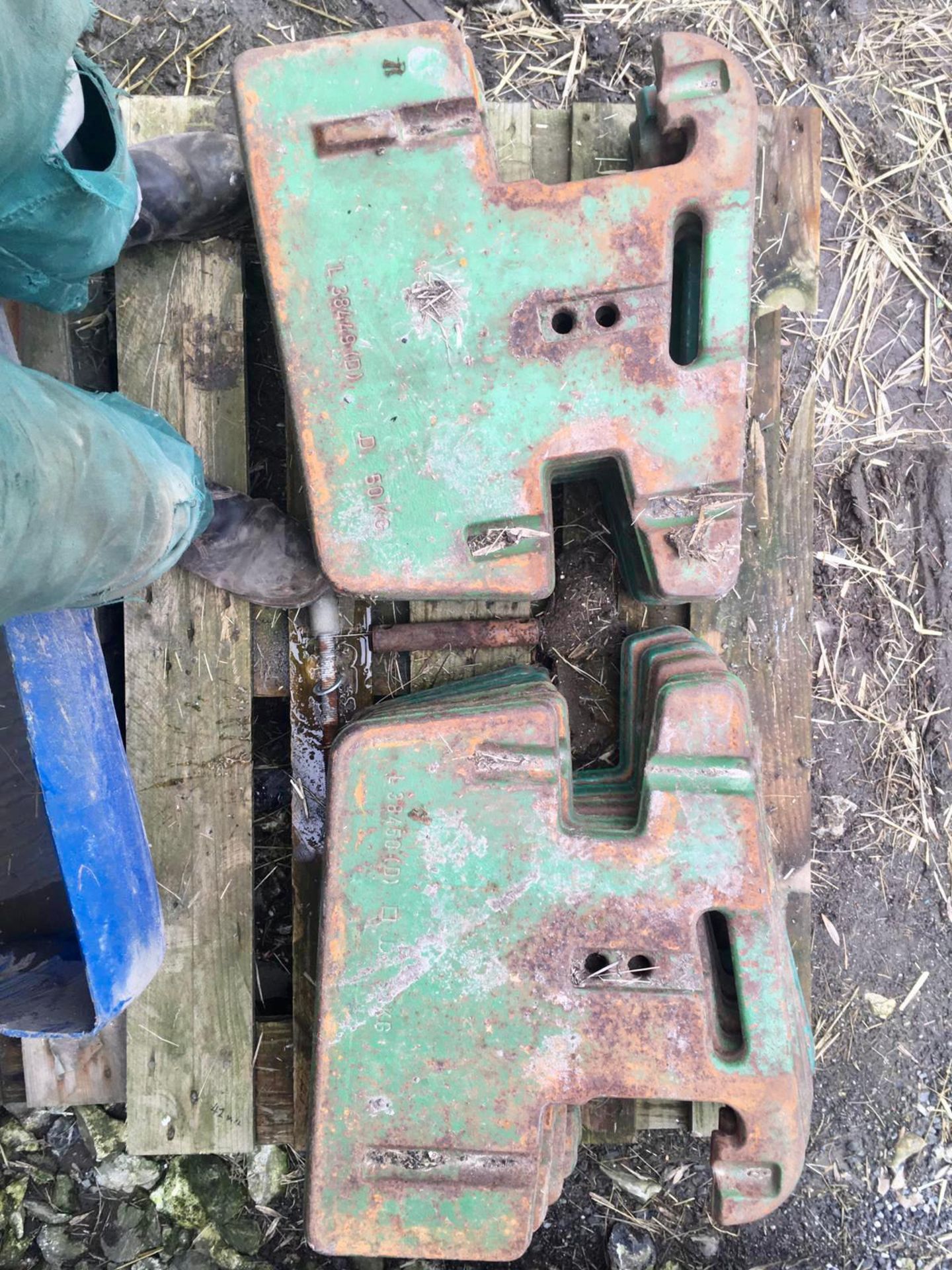 JD Leaf weights. Stored near Dorchester, Dorset. - Image 2 of 3