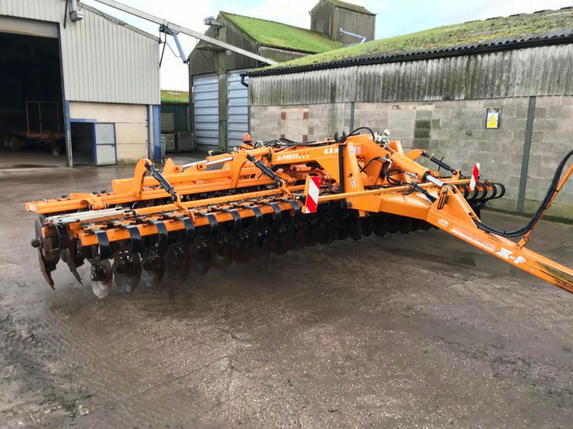 Simba X-Press 6.6m F/W - Serial Number 116730055 approx 2006. Stored Leicestershire.