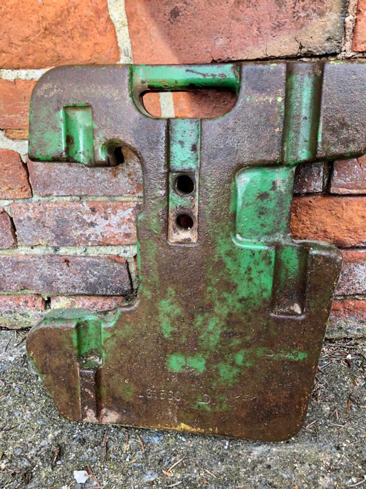 John Deere tractor leaf weights- 16 x 40kg, 8 x 50kg. Stored Leicestershire. - Image 4 of 4