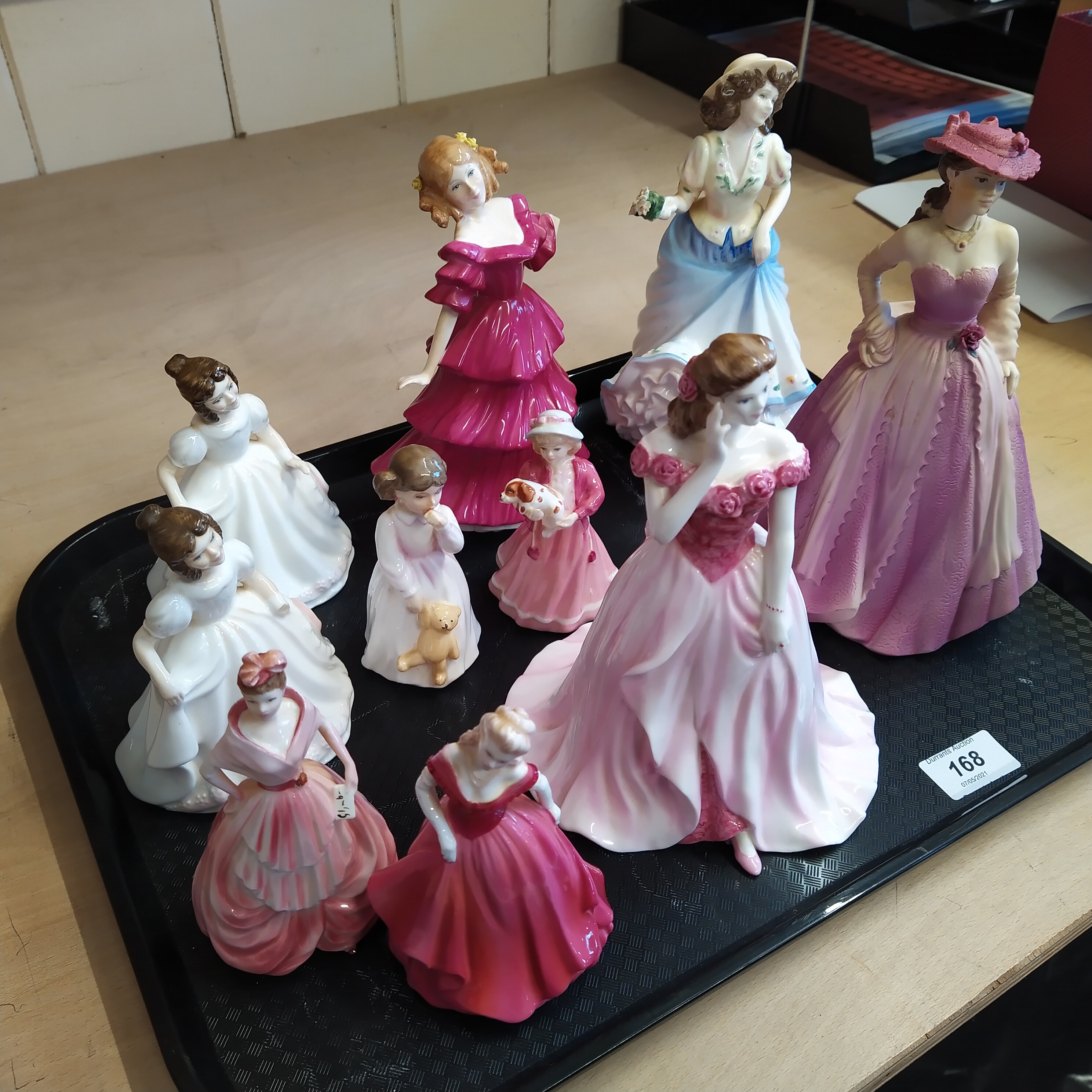 Six Royal Doulton figurines plus four Coalport figurines - Bild 3 aus 3
