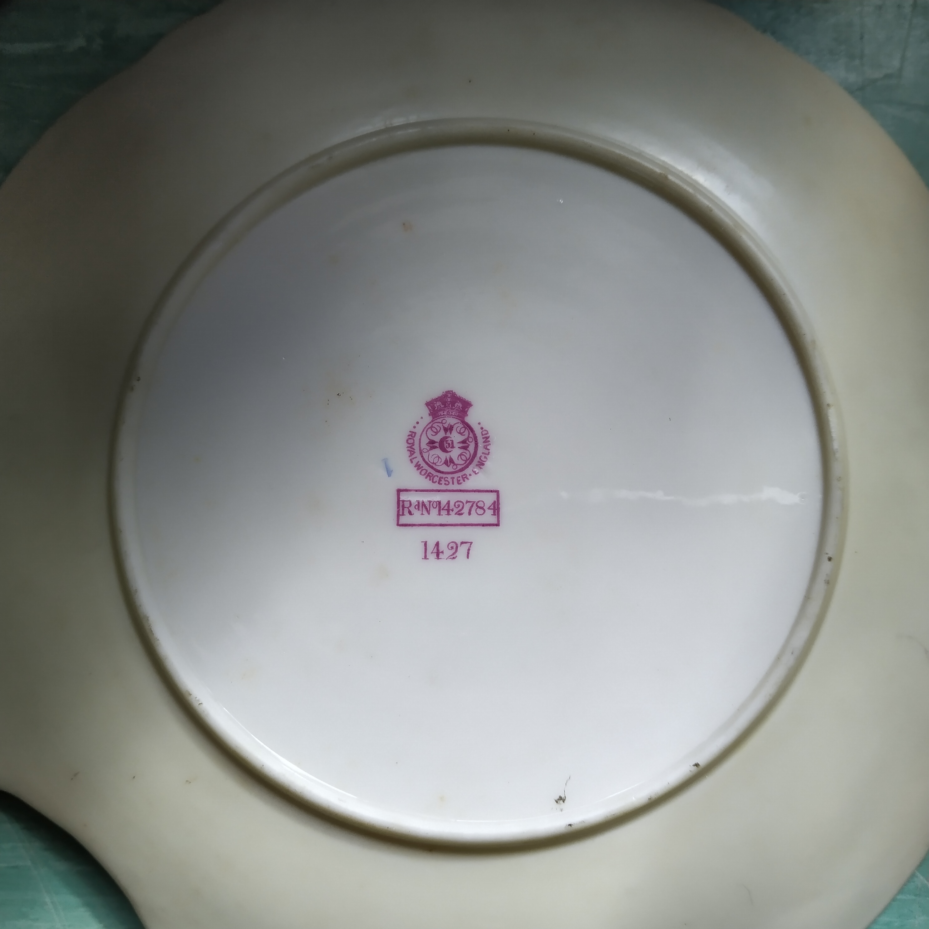 A Worcester blush ivory plate, - Bild 3 aus 3
