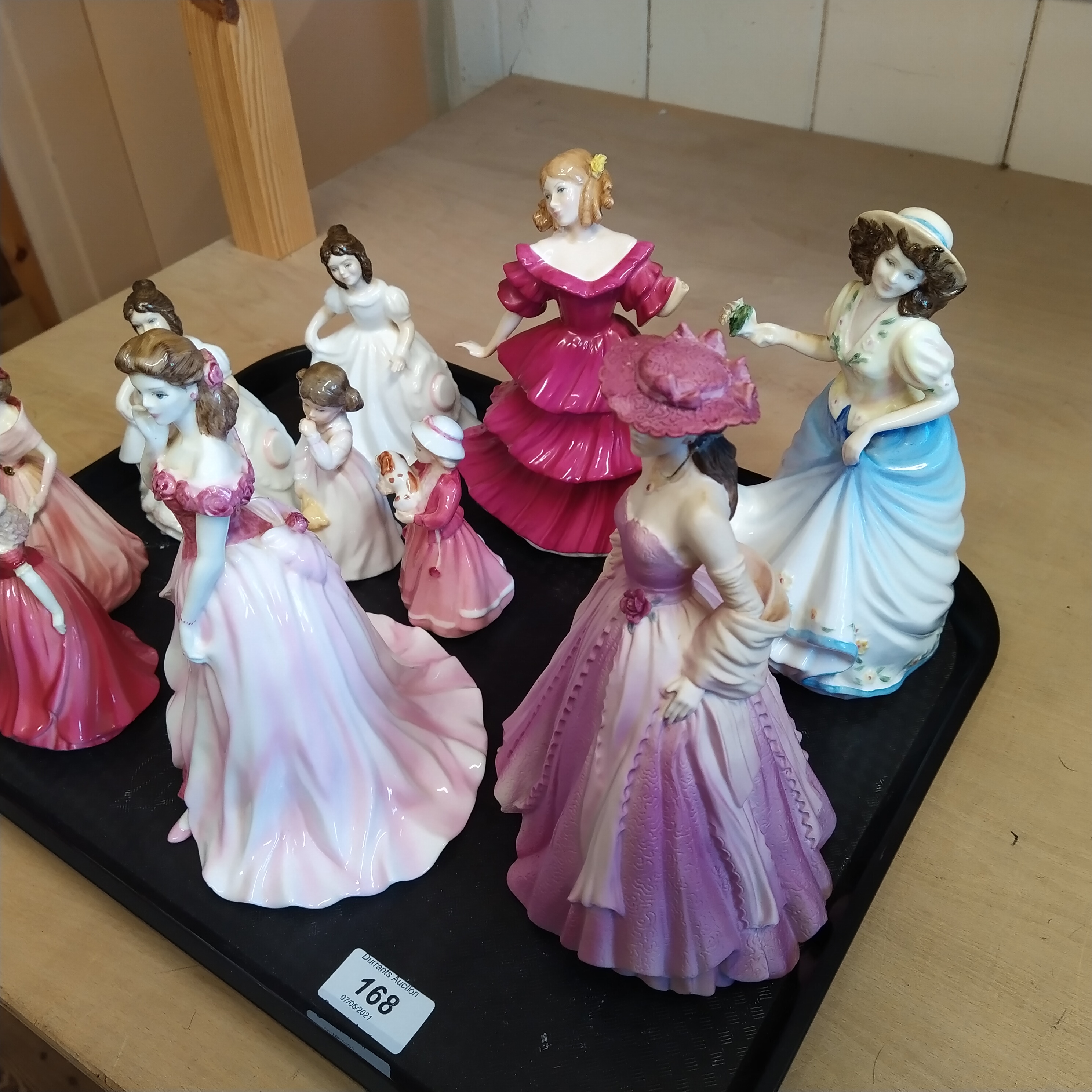 Six Royal Doulton figurines plus four Coalport figurines - Bild 2 aus 3