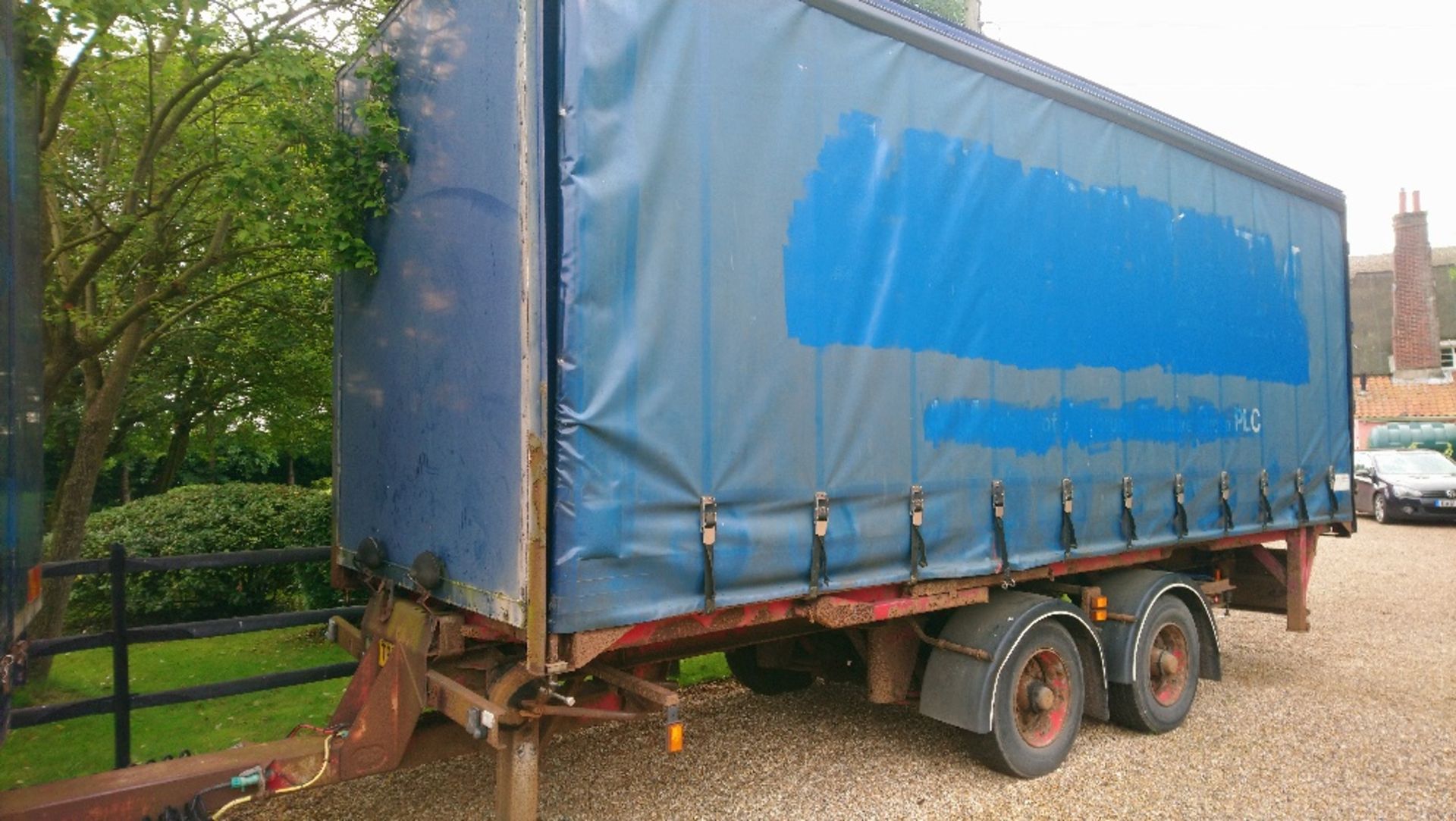 Mercedes 2005 Atego 1323 2 axle ridged curtainside lorry (24ft bed) together with flat bed trailer - Image 16 of 19