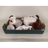 Sixteen pieces of 'Studio' J & G Meakin dinner ware, graduated dishes, a set of small oval dishes,