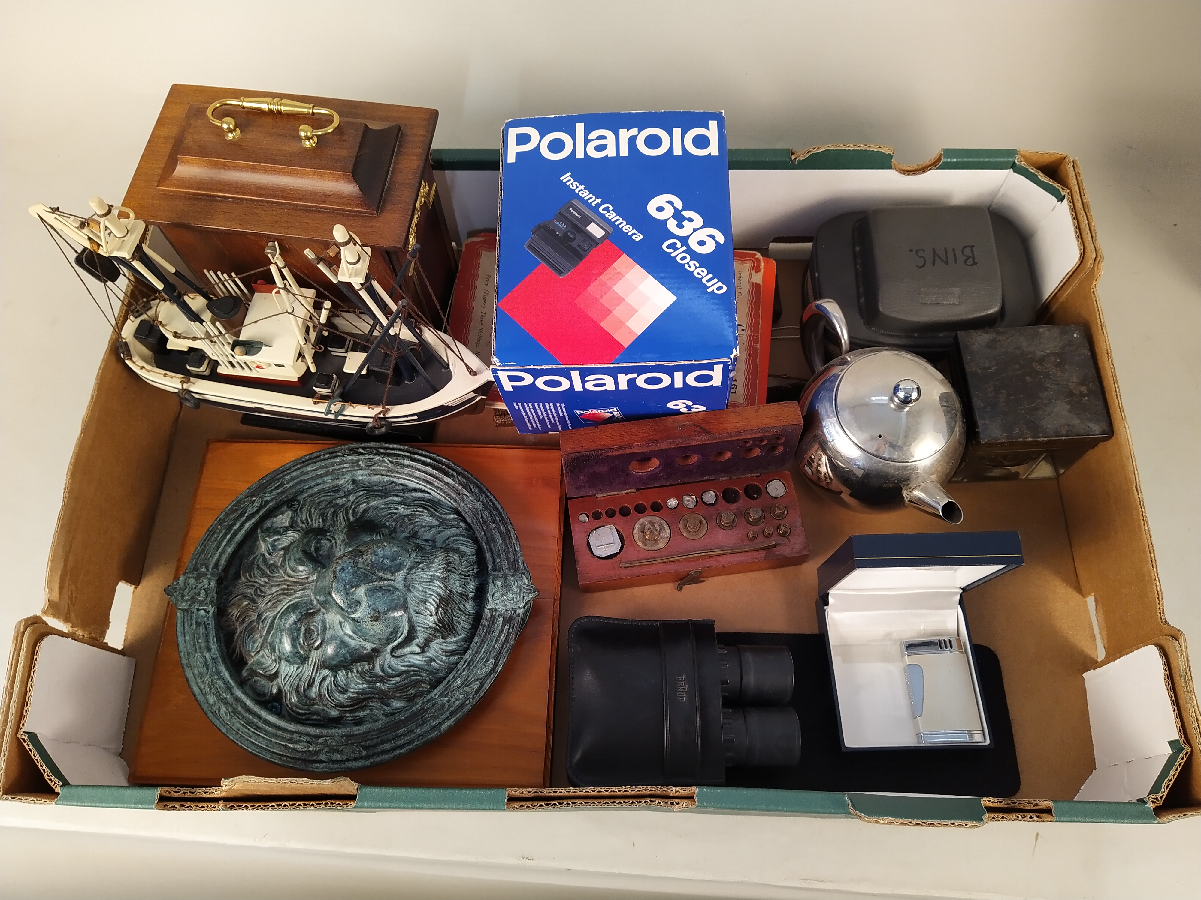 A mixed lot including a pair of Tohyoh binoculars and a Brau pair, - Image 2 of 3