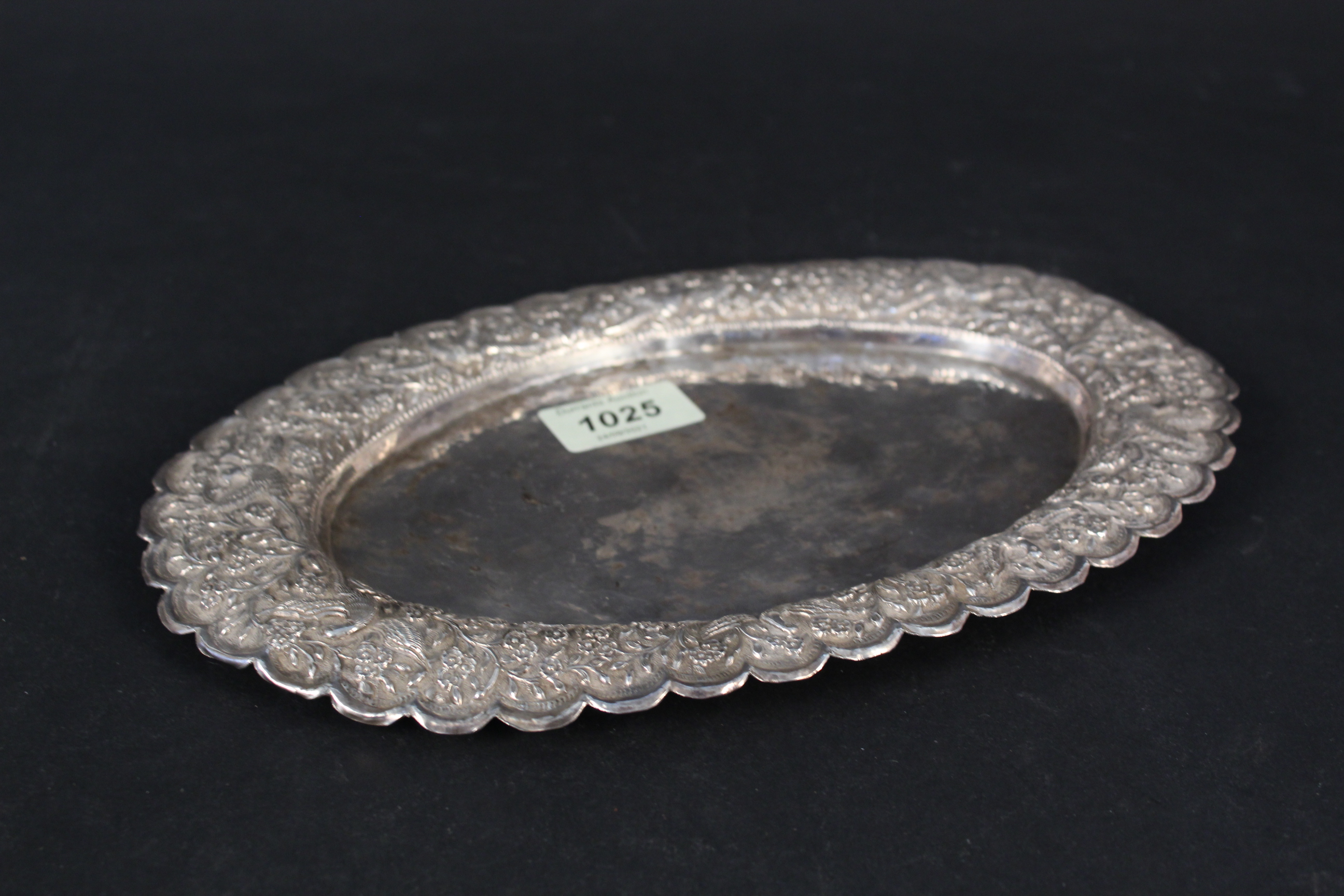 A white metal dish with ornately decorated bird and floral border - Image 2 of 3