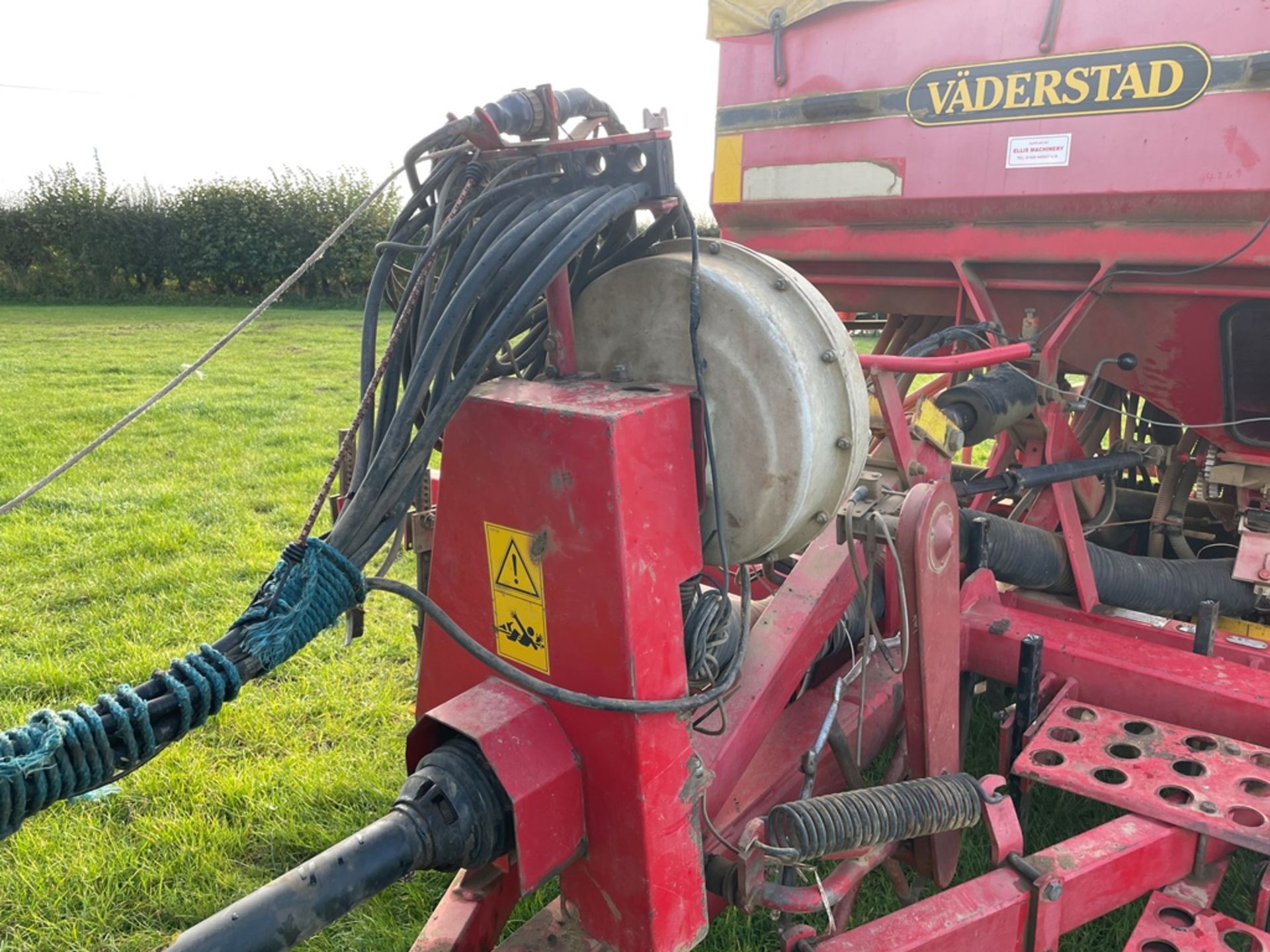 Vaderstad Rapid 400P (1995), No.1326, 4m rigid tine, had since 2013, camera not included. - Image 15 of 16