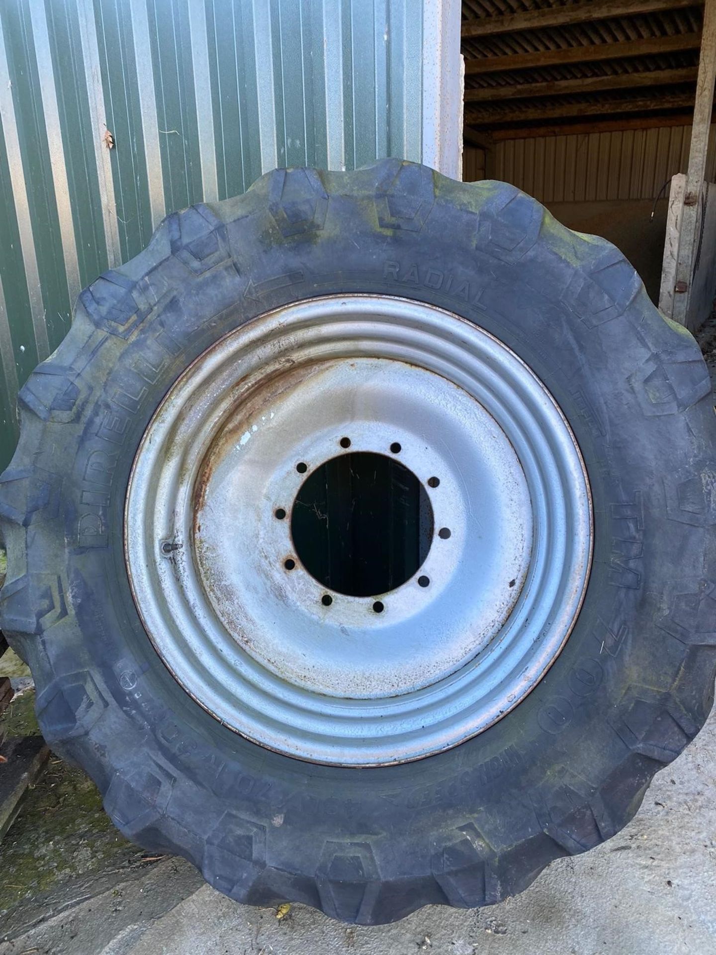 Fastrac 10 Stud centres, 20” rims with 480/70 R30 Tyres, good walls with 10%-15% tread.