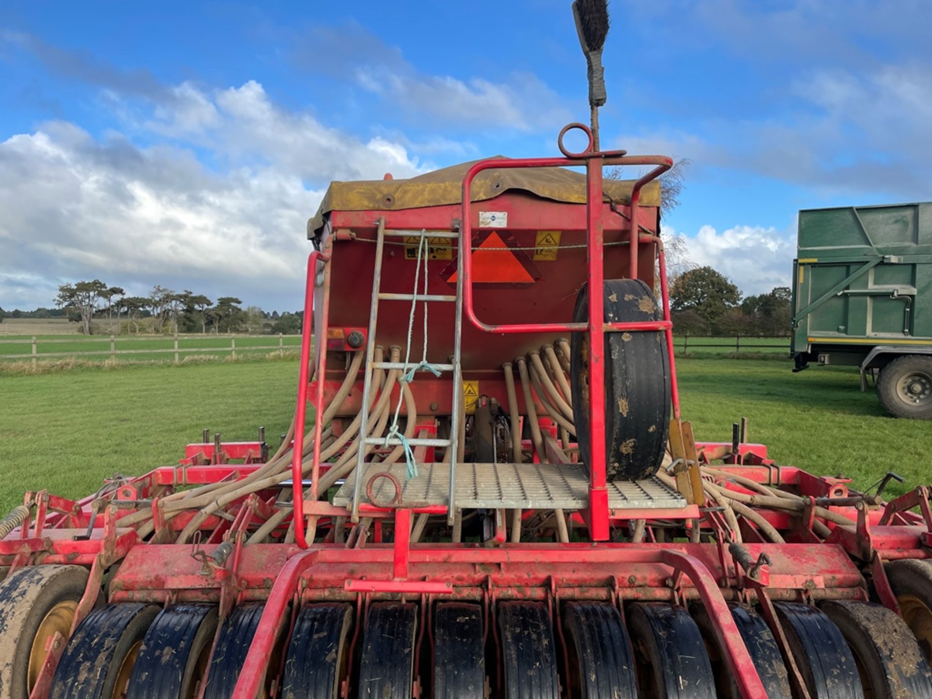 Vaderstad Rapid 400P (1995), No.1326, 4m rigid tine, had since 2013, camera not included. - Image 10 of 16