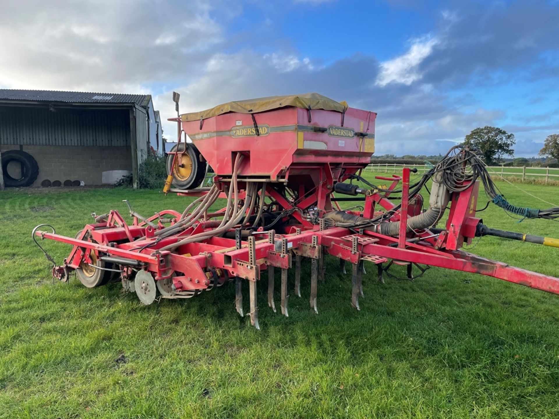 Vaderstad Rapid 400P (1995), No.1326, 4m rigid tine, had since 2013, camera not included. - Image 2 of 16