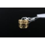 An 18ct gold mizpah ring, size J, weight approx 3.