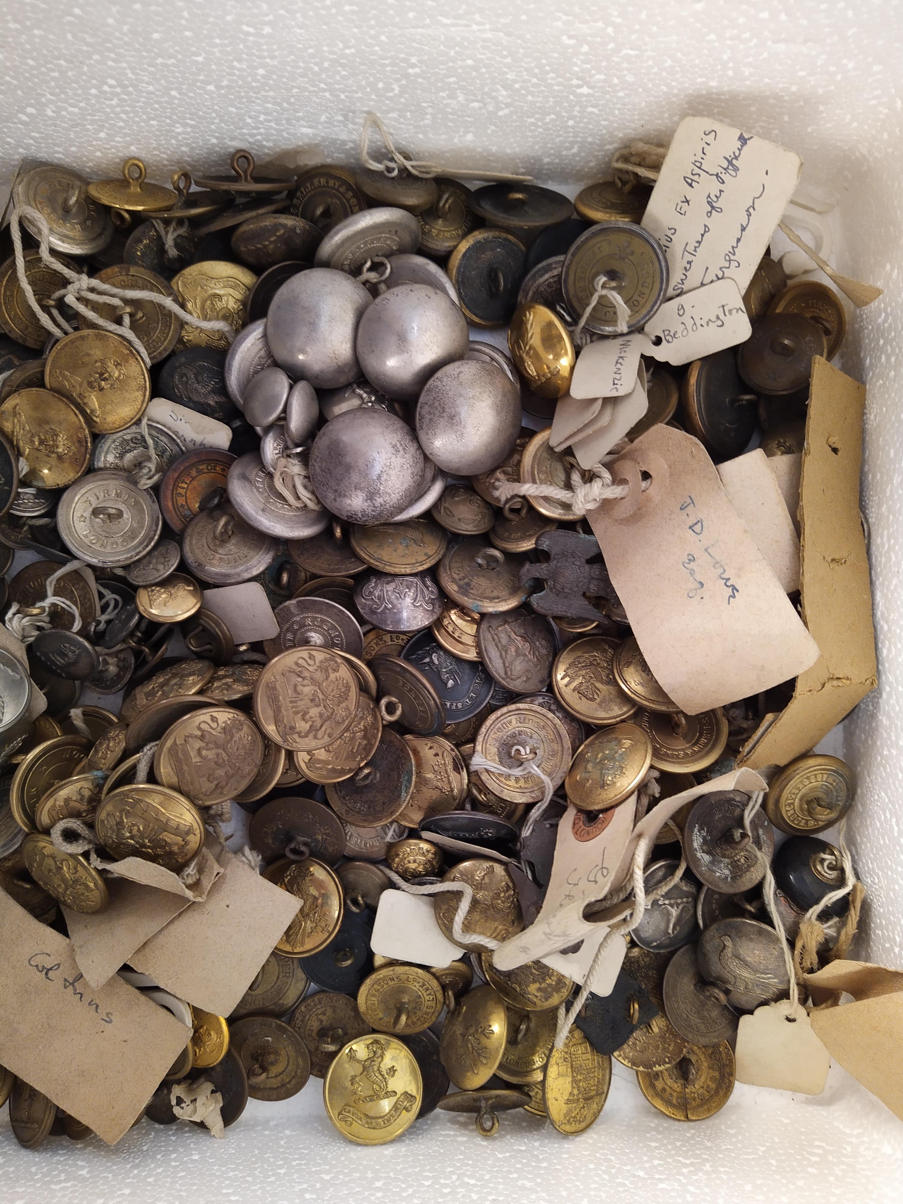 A large tub of antique livery buttons, brass and white metal examples including some military, - Image 3 of 3