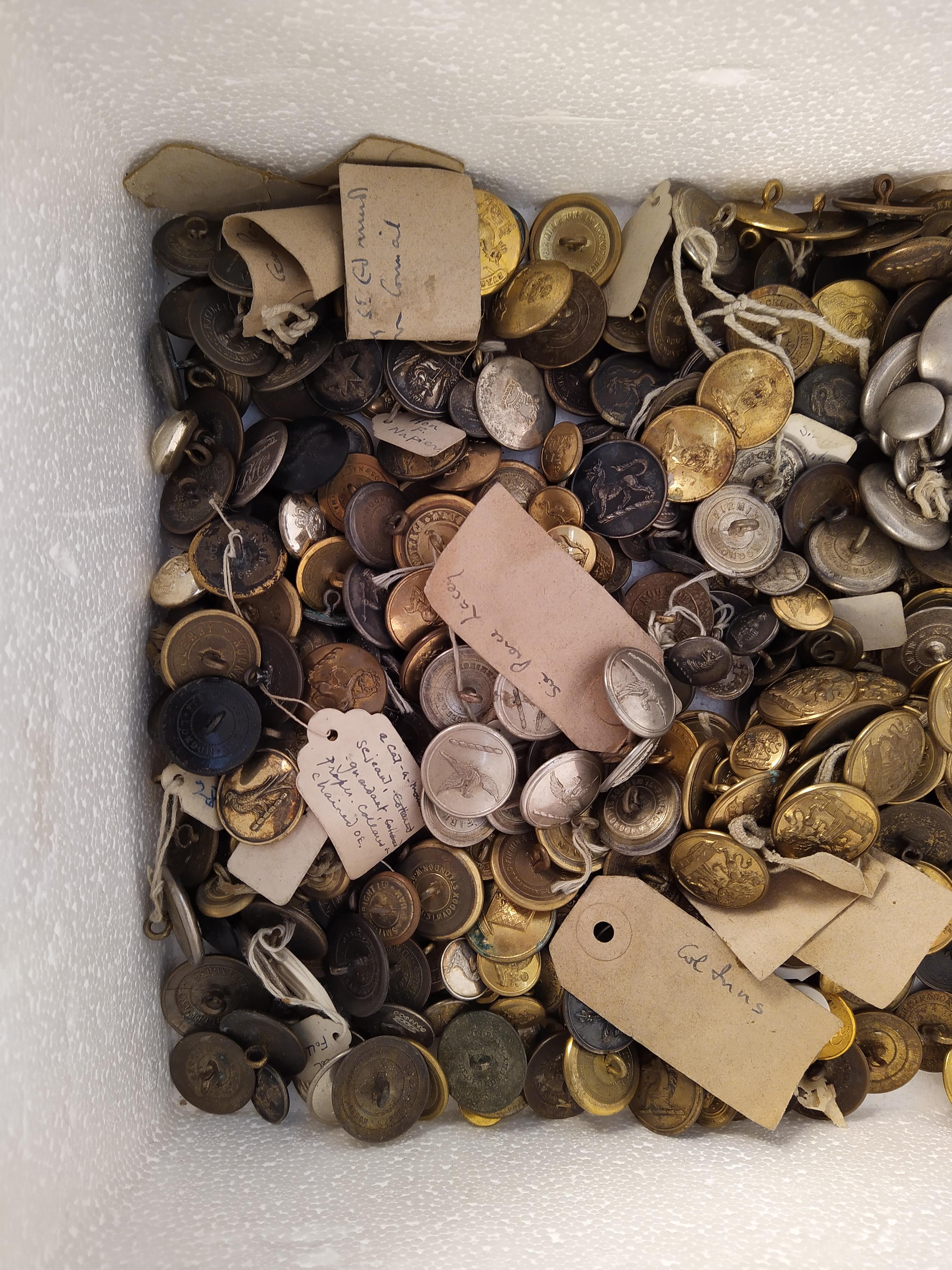 A large tub of antique livery buttons, brass and white metal examples including some military, - Image 2 of 3