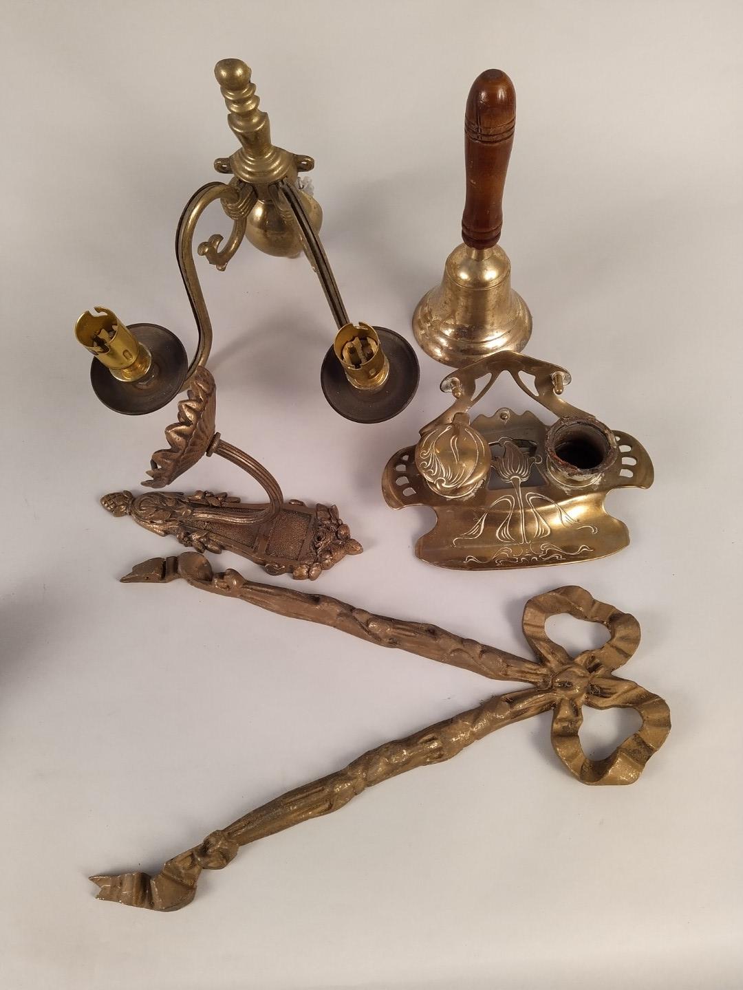 Assorted brass items - Image 2 of 3