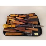 Assorted vintage chisels etc (approx twenty)