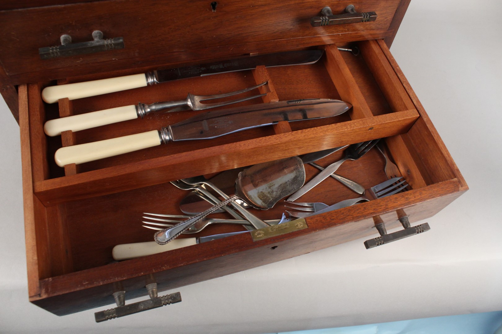 A mid 20th Century mahogany fitted canteen of flatware and cutlery comprising of knives, forks, - Image 4 of 4