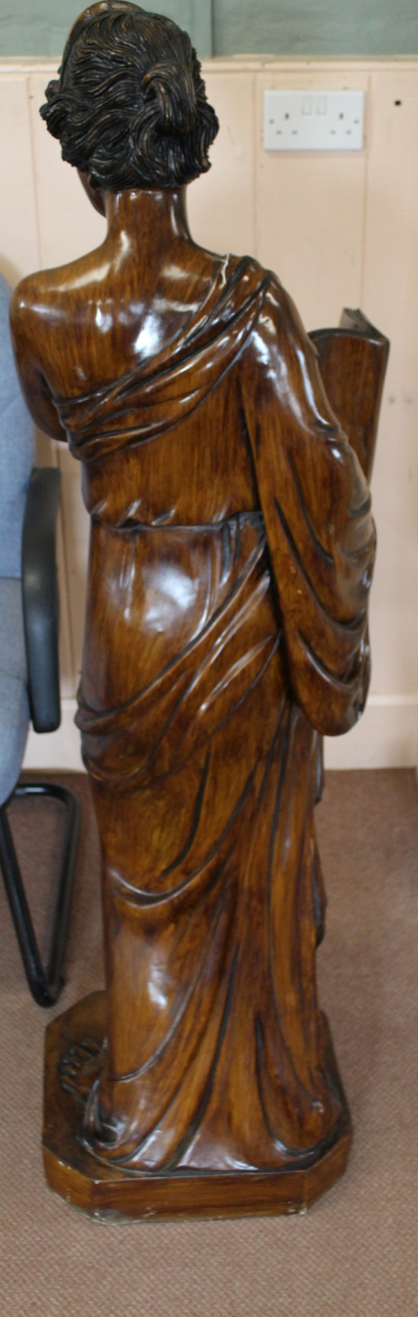 An unusual and imposing large statue of a classical lady holding a book constructed from a hand - Image 2 of 3