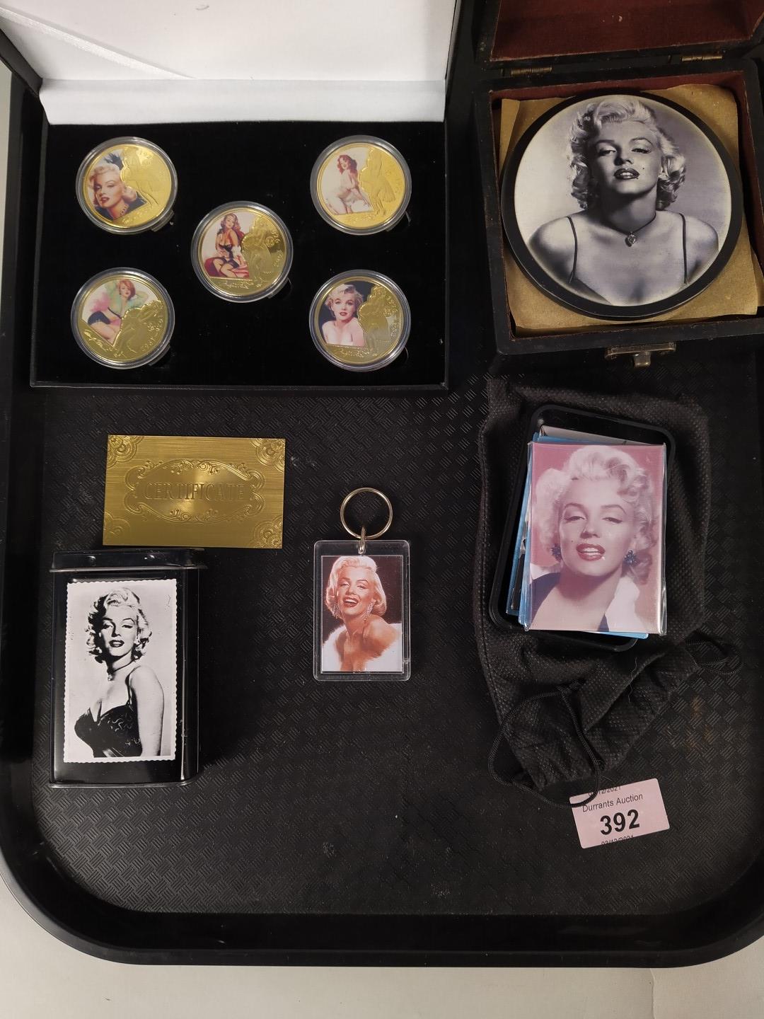 A selection of mixed Marilyn Monroe collectables including cased gilded coins, fridge magnets, - Image 2 of 3