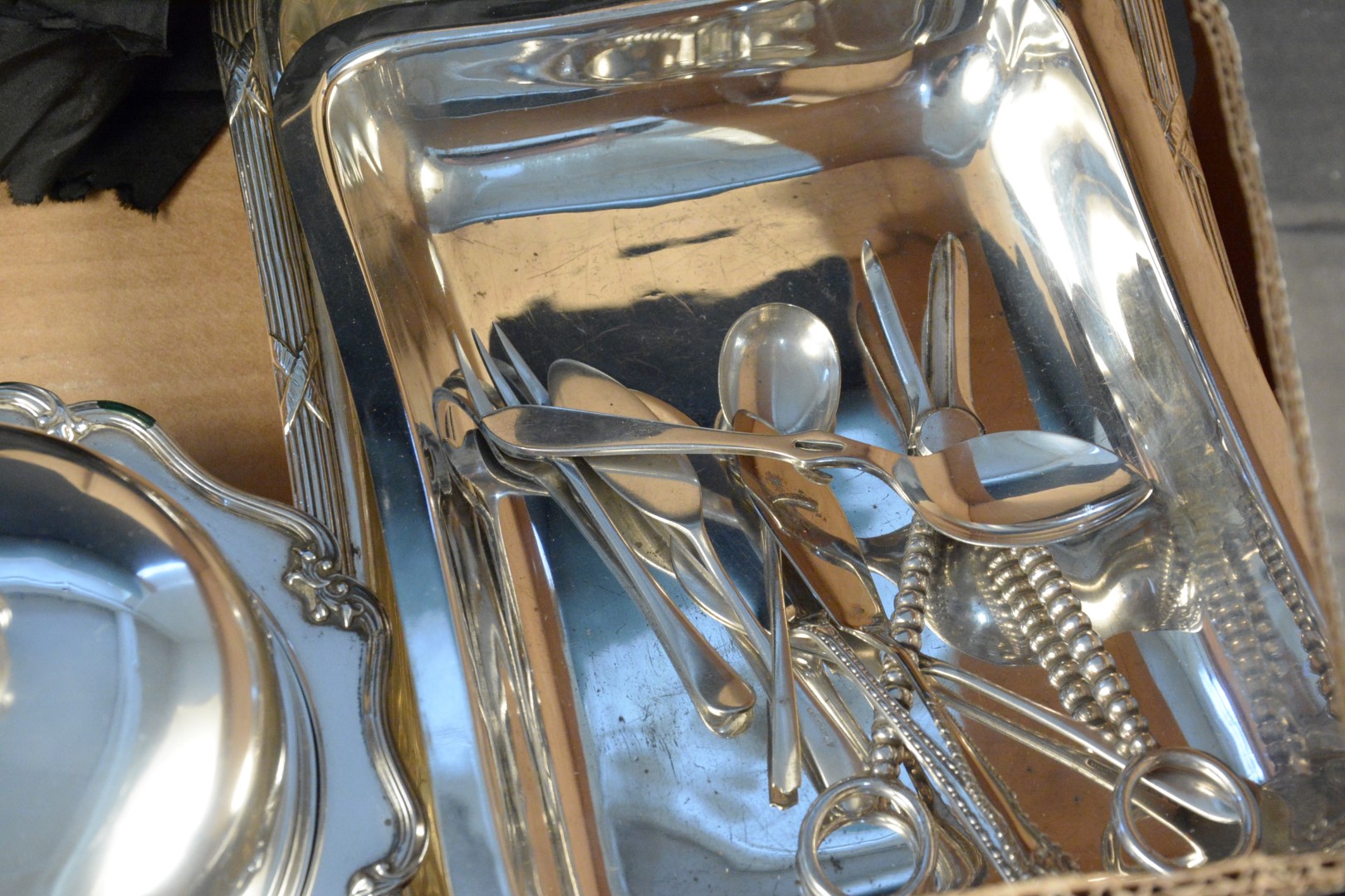 A mixed lot of silver plated items including coaster, - Image 2 of 3
