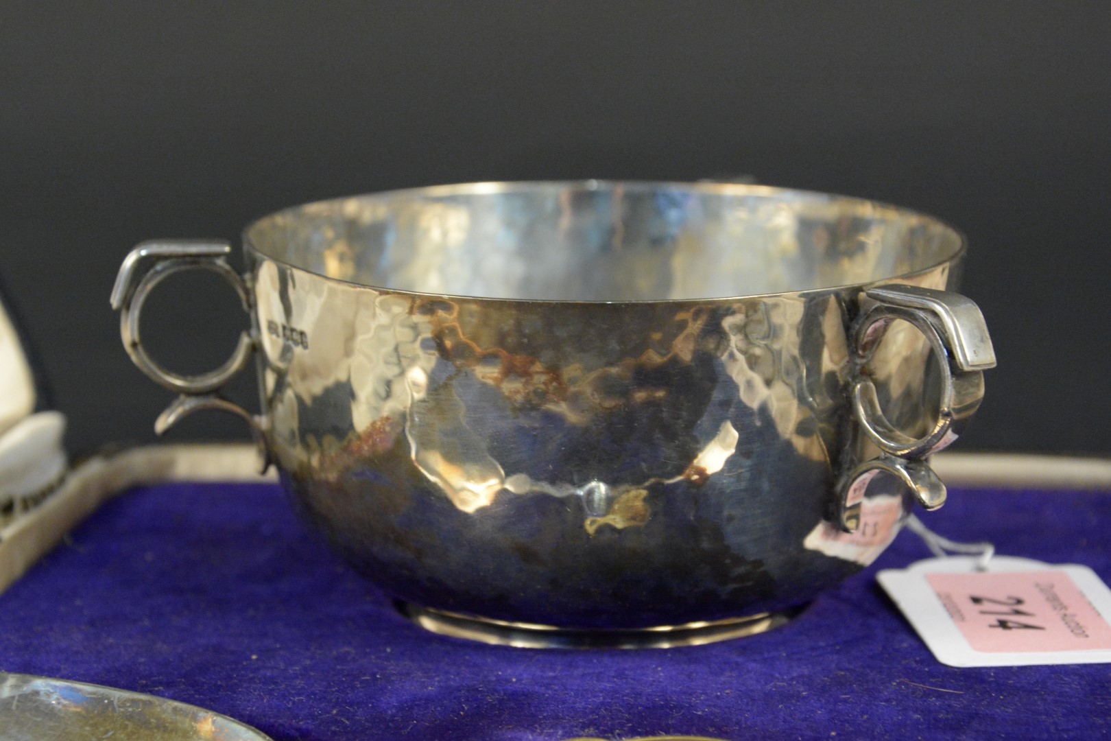 A cased silver three handled bowl and spoon with planished decoration, - Image 2 of 4