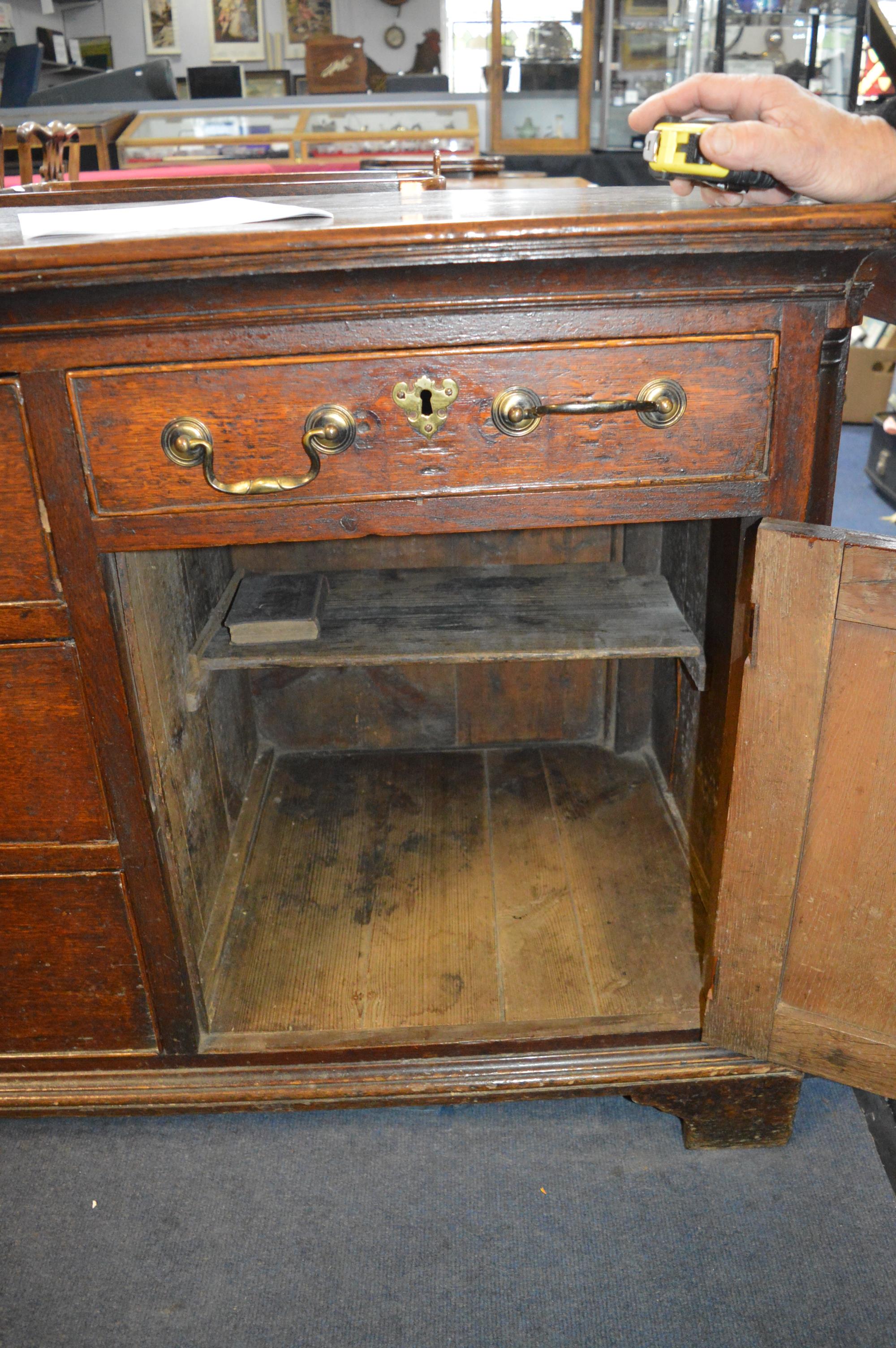 18th Century Oak Low Dresser - Image 6 of 11