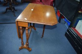 Small Mahogany Drop Leaf Side Table