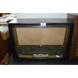 Vintage Philips Bakelite Radio