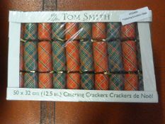 *Pack of 50 Catering Christmas Crackers
