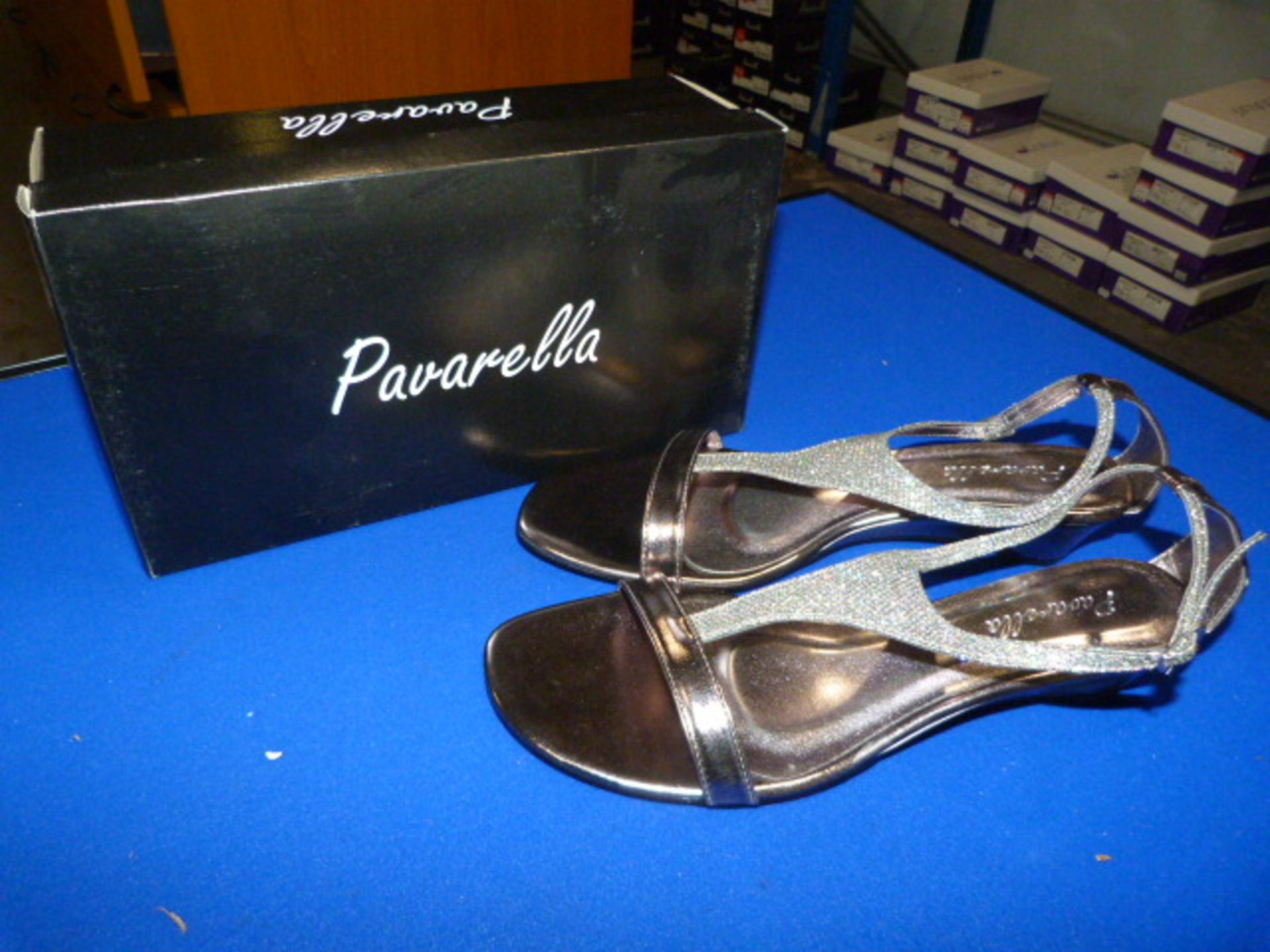 *Pavarella Size: 6 Pewter Shoes