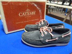 Catesby Size: 4 Navy Shoes