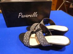 *Pavarella Size: 5 Black Shoes