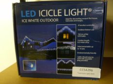 *Outdoor LED Icicle Lights 4m (Ice White)