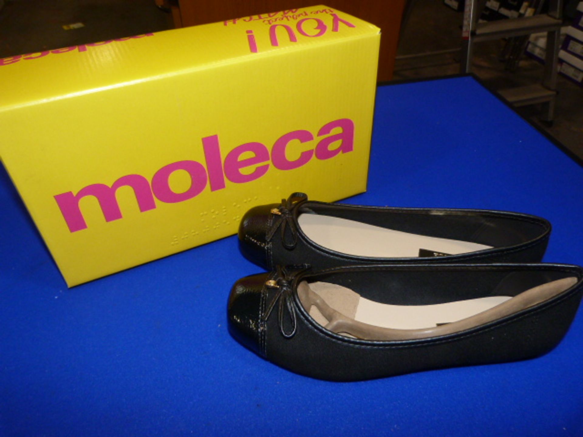 *Moleca Size: 36 Black Shoes