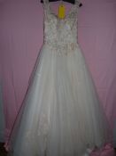 *Baby Pink Wedding Dress with Pearl Decoration
