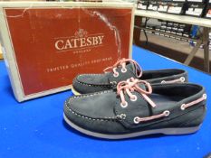 Catesby Size: 4 Navy Shoes