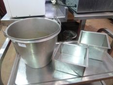 * S/S bucket with 2 x square pots