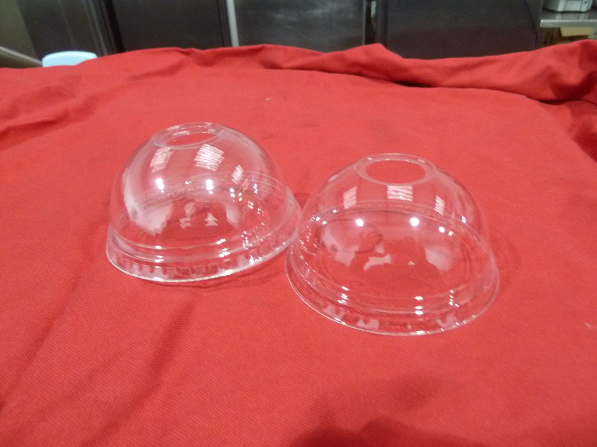 * PET dome top lids with hole x box