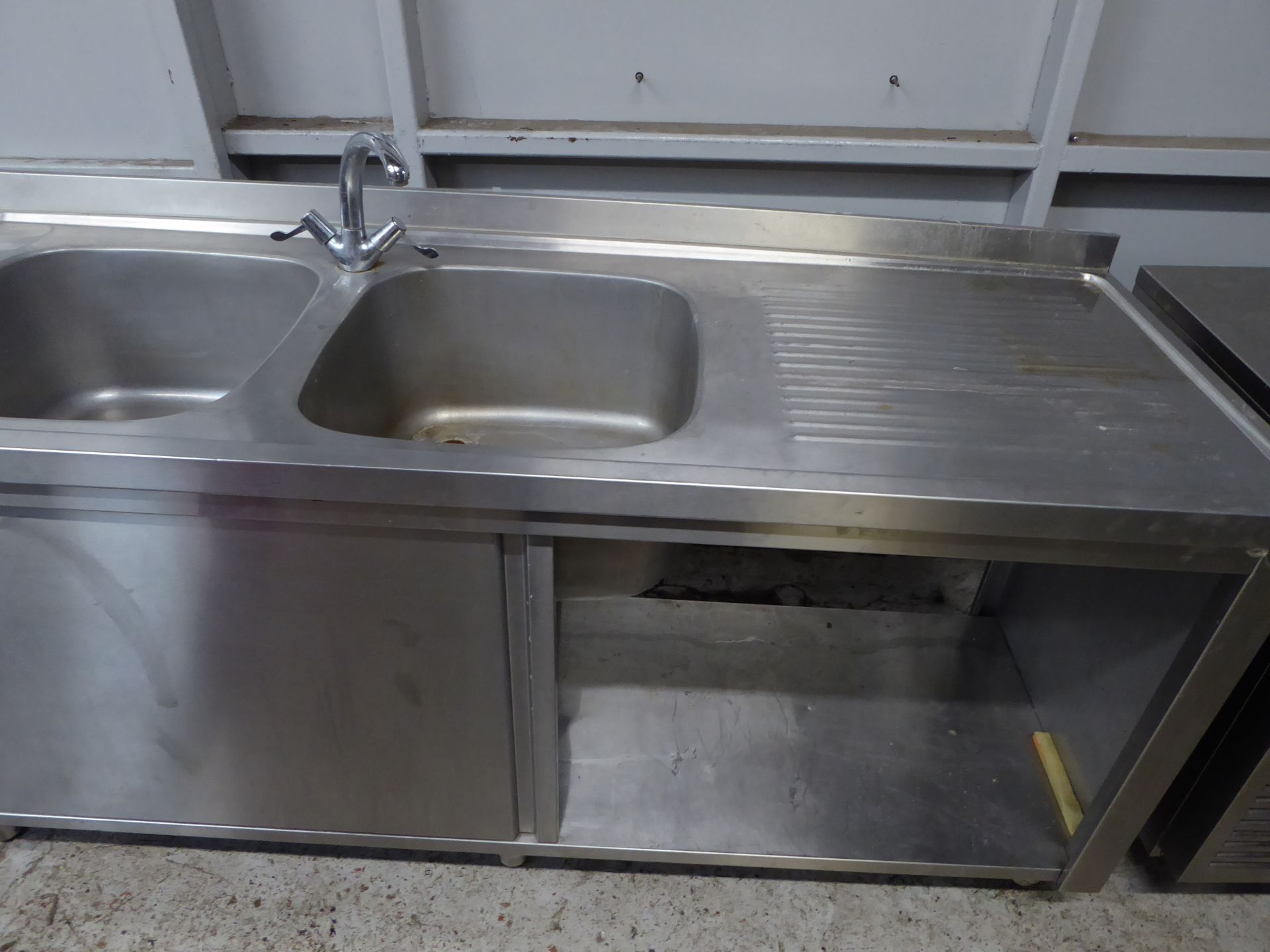 *S/S double bowl sink with right hand drainer and tap, complete with 2 sliding doors and undershelf. - Image 3 of 3