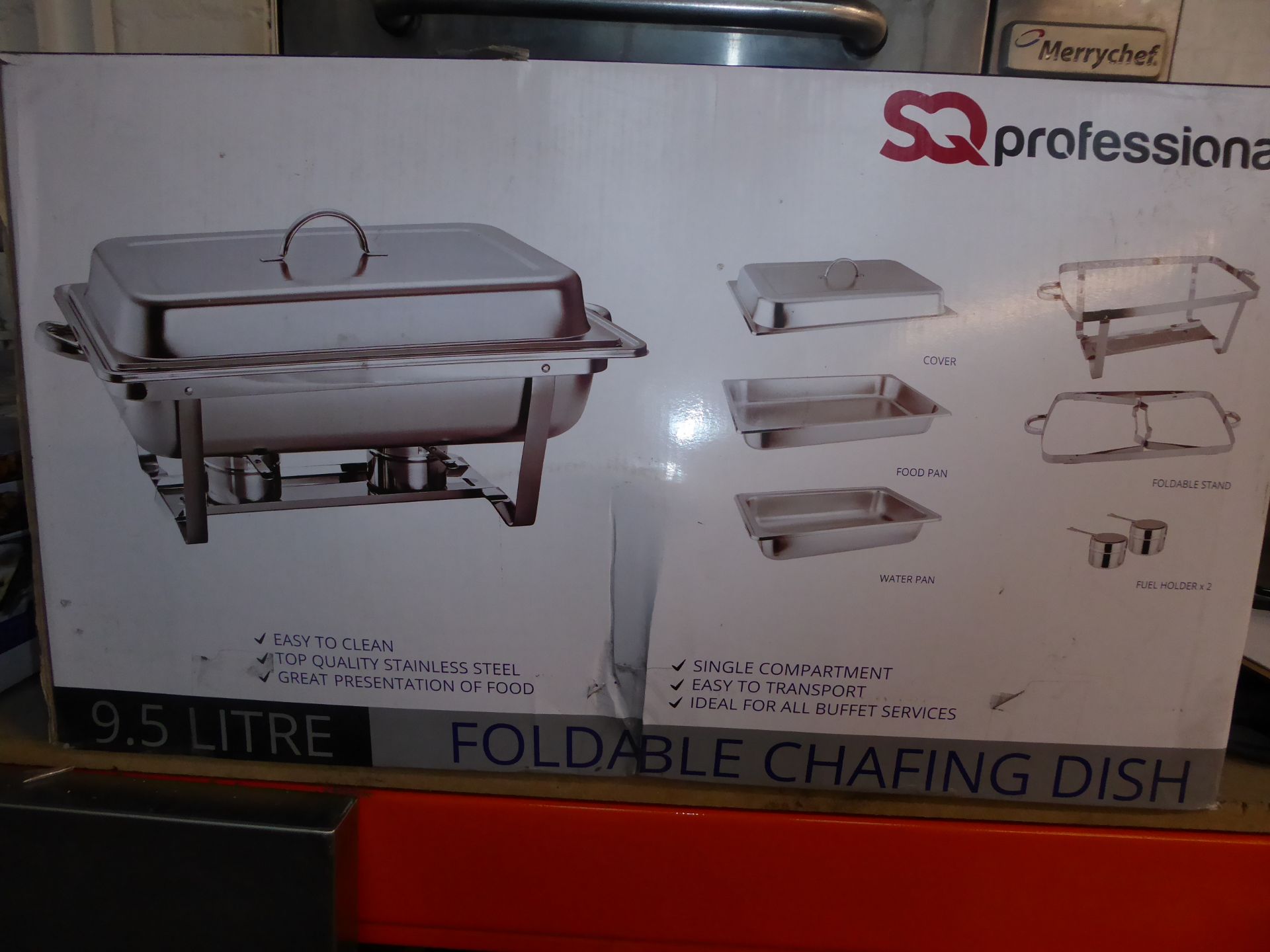 *Chaffing Dish - boxed. 9.5L S/S single compartment folding chafing dish. Includes foldable stand,