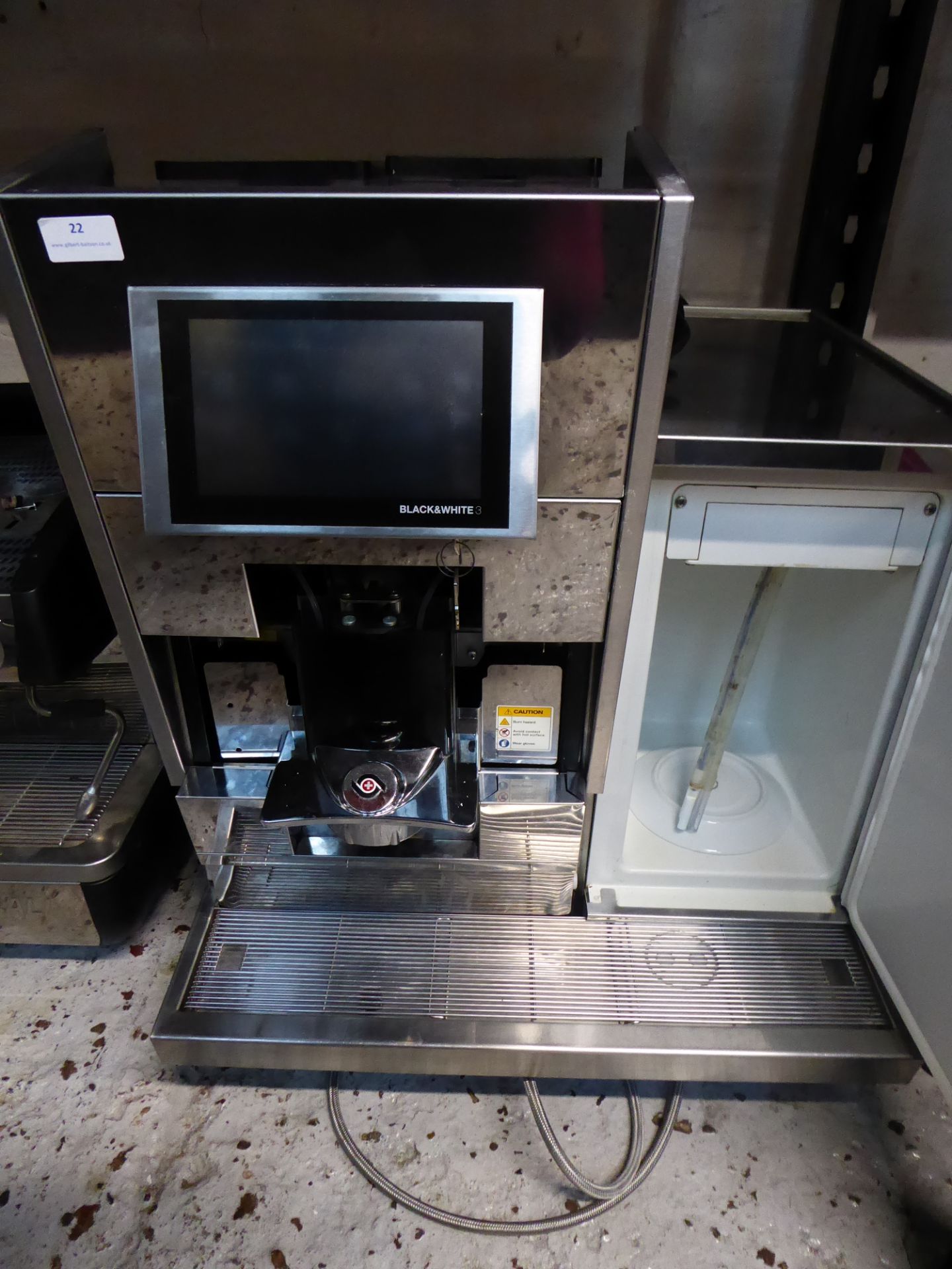 *Black & White bean to cup automatic 1 button coffee machine. With 2 coffee hoppers and milk - Image 2 of 3