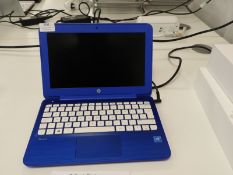 *HP 11/RO50SA Laptop