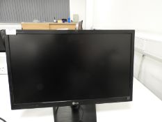 *LG E2442TC Monitor